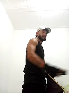 Snapshot of kingbickcockDn chatting on November 19, 4:40 pm kingbickcockDn online show from November 19, 4:40 pm