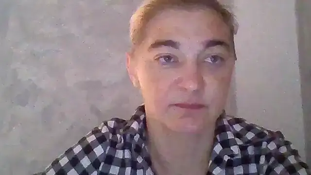 GoldenAngelMilf online show from October 20, 7:20 am