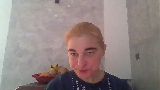 GoldenAngelMilf online show from April 10, 9:25 am