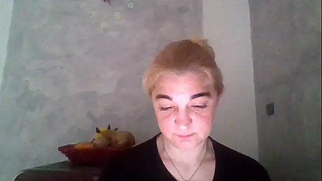 GoldenAngelMilf online show from April 19, 4:28 pm