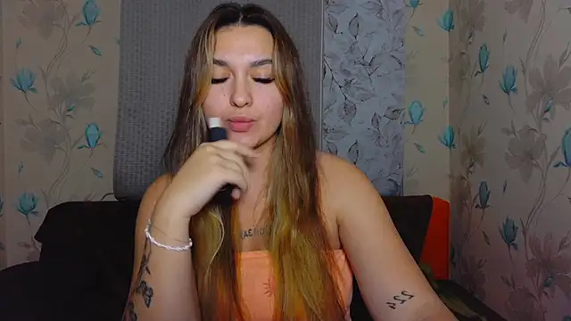 YourEmily xx online show from October 3, 7:33 pm