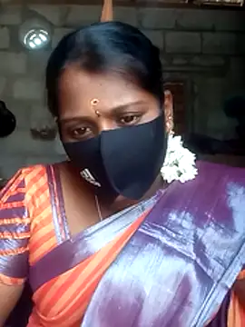 Snapshot of Tamil_Hot_Sandy chatting on October 29, 5:31 am Tamil Hot Sandy online show from October 29, 5:31 am