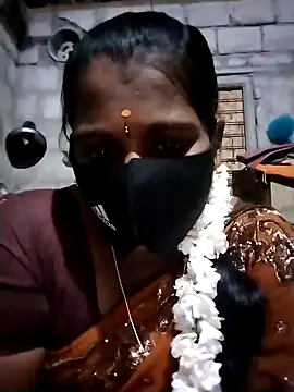 Snapshot of Tamil_Hot_Sandy chatting on November 13, 5:56 pm Tamil Hot Sandy online show from November 13, 5:56 pm