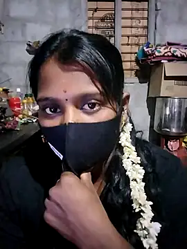 Snapshot of Tamil_Hot_Sandy chatting on November 26, 7:15 pm Tamil Hot Sandy online show from November 26, 7:15 pm