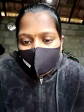 Snapshot of Tamil_Hot_Sandy chatting on November 29, 3:09 am Tamil Hot Sandy online show from November 29, 3:09 am