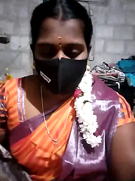 Snapshot of Tamil_Hot_Sandy chatting on January 5, 5:38 pm Tamil Hot Sandy online show from January 5, 5:38 pm