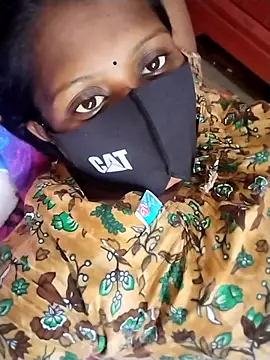 Snapshot of Tamil_Hot_Sandy chatting on February 28, 7:20 am Tamil Hot Sandy online show from February 28, 7:20 am