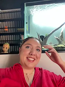 Snapshot of Angelina_velvett chatting on October 17, 9:28 pm Angelina velvett online show from October 17, 9:28 pm