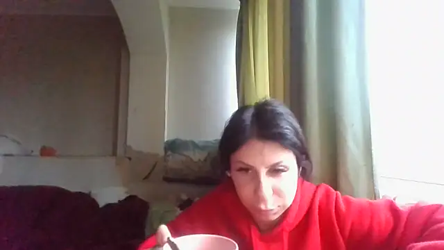 QueenMomyS online show from December 4, 7:06 am