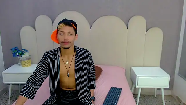 ryan bigcock online show from October 3, 3:14 am