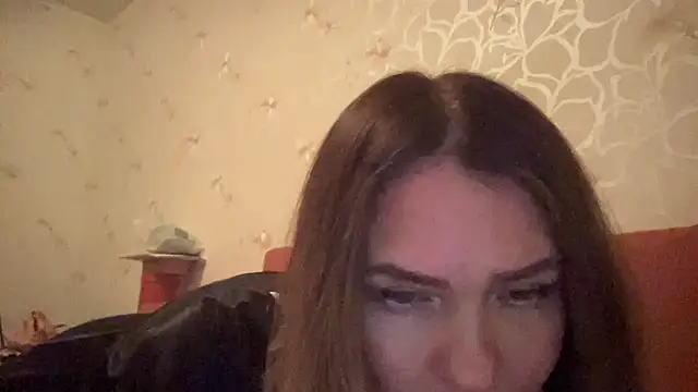 Snapshot of Milysoren chatting on February 3, 3:28 pm Milysoren online show from February 3, 3:28 pm