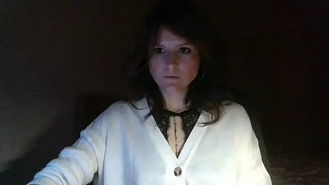 Arivonne online show from February 8, 3:26 pm