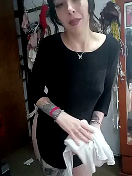 Snapshot of pinklajokr chatting on November 21, 3:44 pm pinklajokr online show from November 21, 3:44 pm