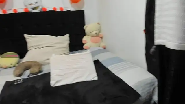 Snapshot of Yin_yang_hot chatting on October 24, 11:28 am Yin yang hot online show from October 24, 11:28 am