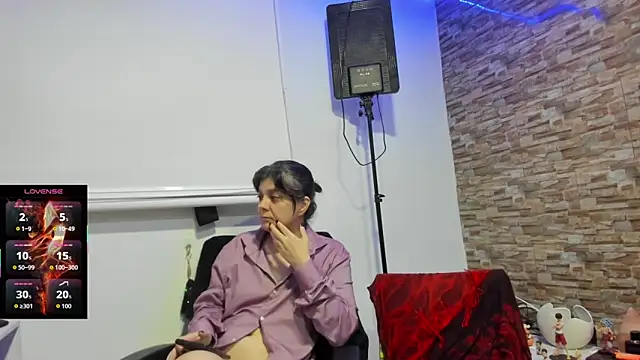 Snapshot of Yin_yang_hot chatting on November 10, 3:27 am Yin yang hot online show from November 10, 3:27 am