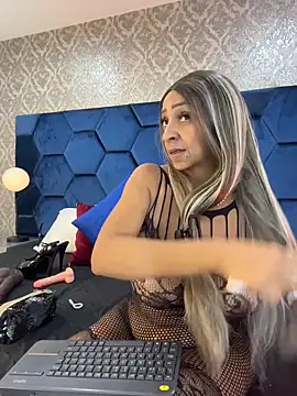 Angelina Roa online show from April 13, 4:45 pm