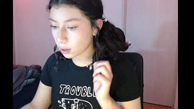 Ivonnybonn online show from November 25, 5:29 am