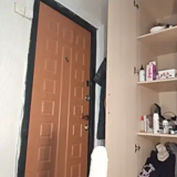 Conny Shellie online show from April 4, 6:00 am