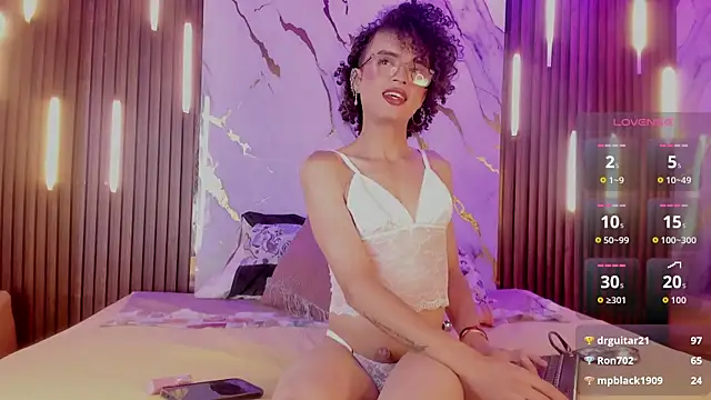 NoahVidall online show from October 9, 5:49 am