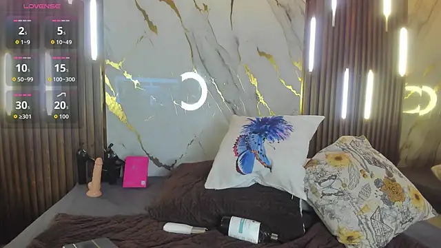 NoahVidall online show from April 14, 5:57 am