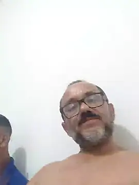 Iron e Velvet online show from January 10, 11:20 pm