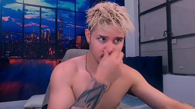 AlexPiersss online show from October 29, 7:04 pm