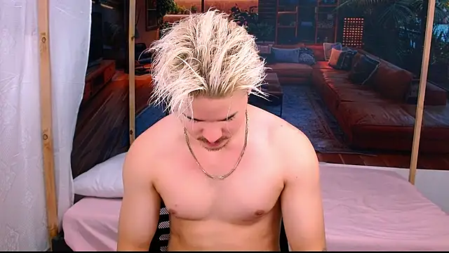 AlexPiersss online show from October 31, 7:04 pm