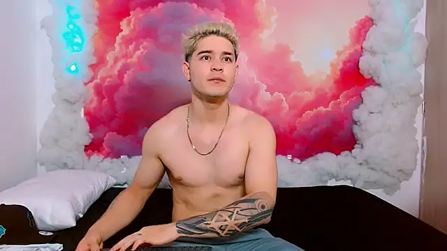 AlexPiersss online show from November 17, 7:08 pm