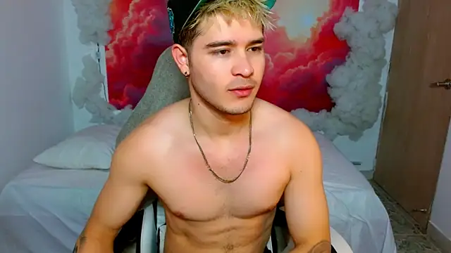 AlexPiersss online show from November 27, 7:05 pm