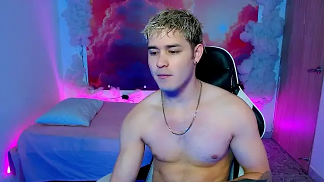 AlexPiersss online show from December 1, 7:08 pm