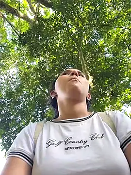 Snapshot of _TOMOE chatting on September 28, 8:25 pm TOMOE online show from September 28, 8:25 pm