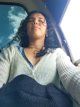 Snapshot of _TOMOE chatting on October 5, 4:38 pm TOMOE online show from October 5, 4:38 pm