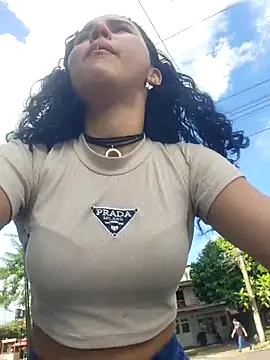 Snapshot of _TOMOE chatting on October 25, 7:52 pm TOMOE online show from October 25, 7:52 pm