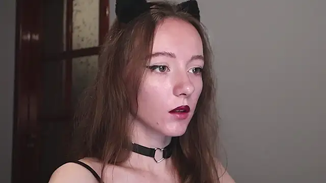 Snapshot of Why_me_stella chatting on November 1, 10:01 pm Why me stella online show from November 1, 10:01 pm