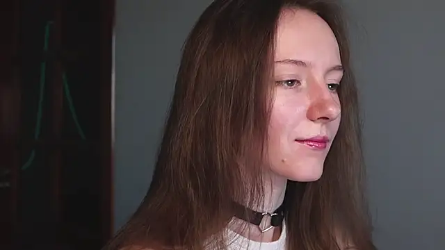 Snapshot of Why_me_stella chatting on November 3, 8:26 am Why me stella online show from November 3, 8:26 am