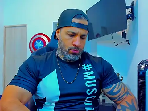 JoshRigby online show from October 17, 7:38 pm