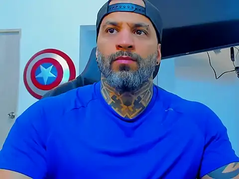 JoshRigby online show from November 28, 8:44 pm