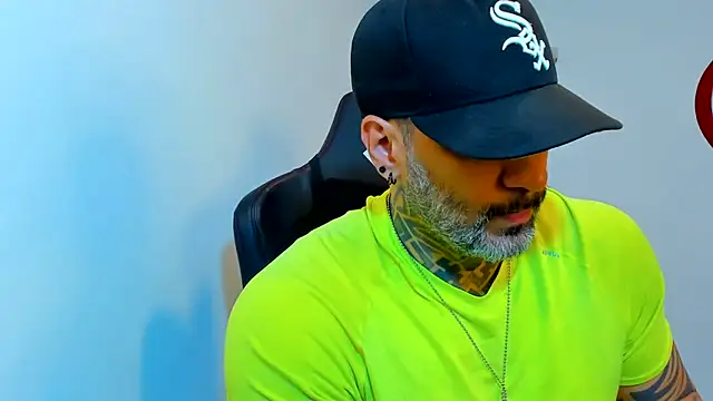 JoshRigby online show from June 18, 6:56 pm
