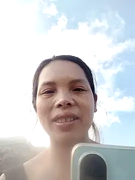 Snapshot of samsam-sexy chatting on October 18, 1:19 am samsam-sexy online show from October 18, 1:19 am