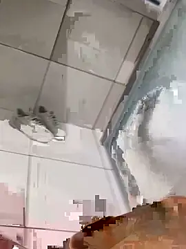 artzin2334 online show from October 12, 9:58 pm