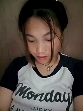 min-xinh online show from November 9, 9:18 am