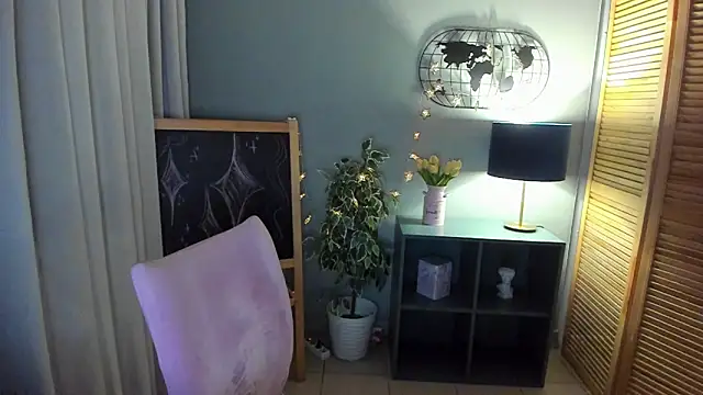 CamillaDreamer online show from April 4, 3:09 pm