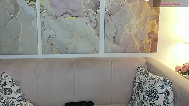 CamillaDreamer online show from May 16, 12:07 am