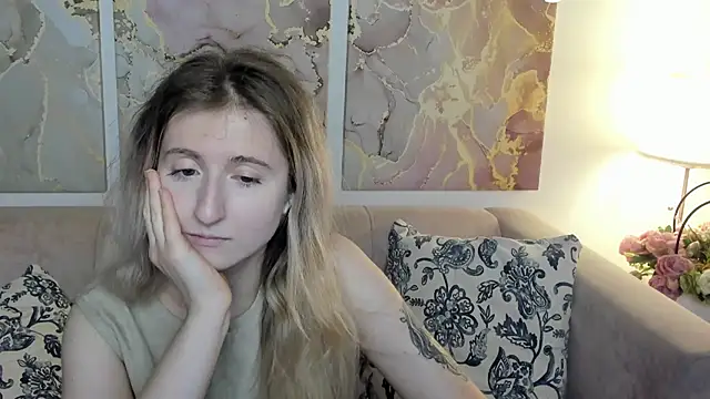 CamillaDreamer online show from May 19, 10:32 am