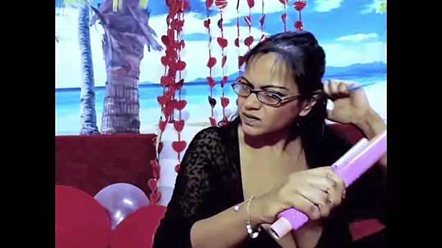 indianswtbella online show from February 16, 4:41 am