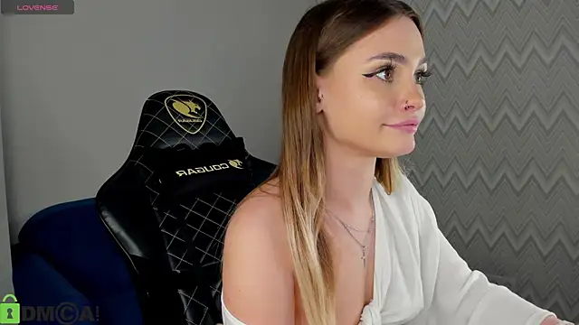 KarinaBroks online show from November 3, 11:22 am