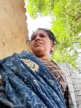 Snapshot of Rs_sonam chatting on April 9, 2:33 am Rs sonam online show from April 9, 2:33 am