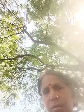 Snapshot of Rs_sonam chatting on April 15, 4:52 am Rs sonam online show from April 15, 4:52 am