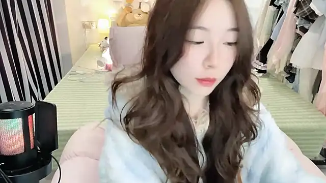 Snapshot of Gardenia-222 chatting on December 17, 1:50 pm Gardenia-222 online show from December 17, 1:50 pm