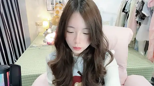 Snapshot of Gardenia-222 chatting on December 20, 12:01 pm Gardenia-222 online show from December 20, 12:01 pm